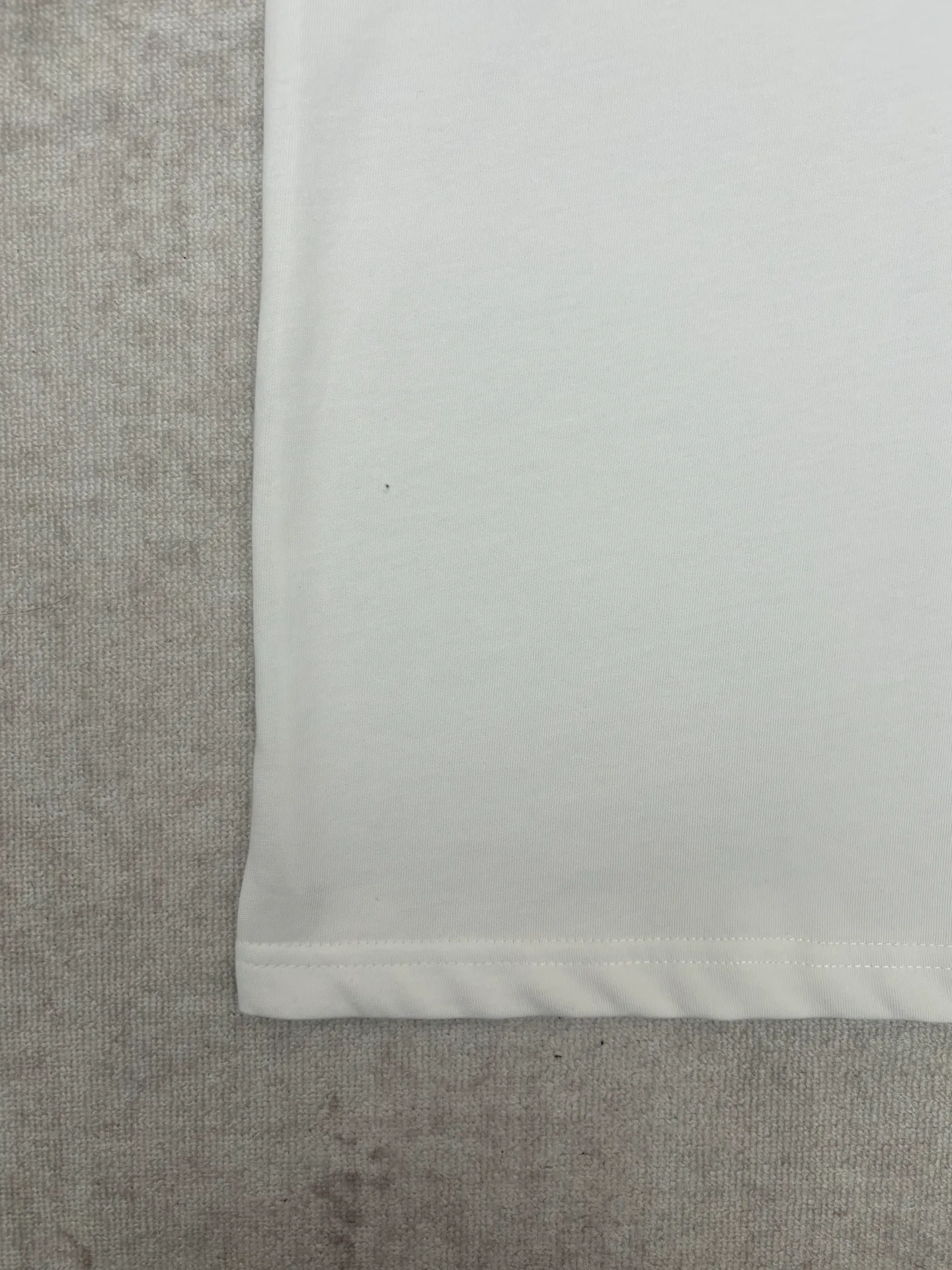 26ss New Arrival T Sizes：XS. S. M. L
